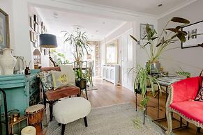 Victorian Cottage Writers Retreat