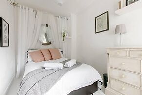 Victorian Cottage Writers Retreat