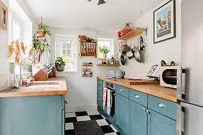 Victorian Cottage Writers Retreat