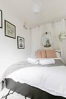 Victorian Cottage Writers Retreat