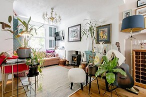 Victorian Cottage Writers Retreat