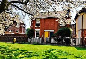 Victorian Cottage Writers Retreat