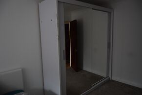 Beautiful 1-bed Apartment in Croydon-free Parking