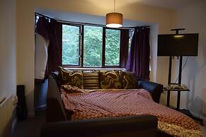 Beautiful 1-bed Apartment in Croydon-free Parking