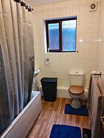 Beautiful 1-bed Apartment in Croydon-free Parking