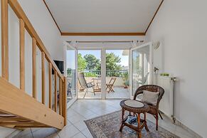 Beachfront Apartment With Balcony and Parking