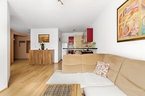 Bright & Comfy Apartment by Renters