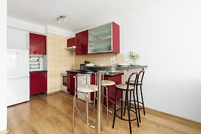 Bright & Comfy Apartment by Renters