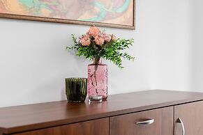 Bright & Comfy Apartment by Renters