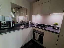 Luxury 9ine Beautiful Broad Street Apartment