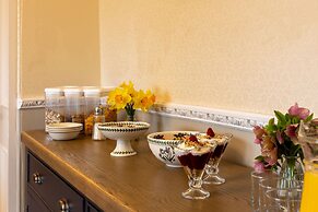 Craigroyston House & Lodge