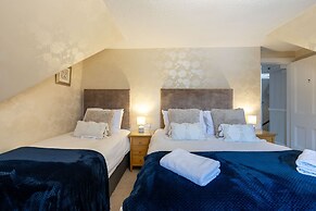 Craigroyston House & Lodge