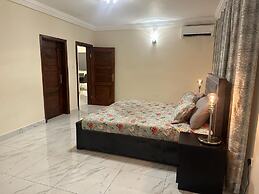 After 5 Apartment 2, 3 Spacious En-suite Bedrooms