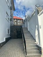 After 5 Apartment 2, 3 Spacious En-suite Bedrooms