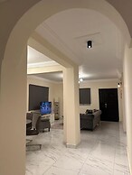 After 5 Apartment 2, 3 Spacious En-suite Bedrooms