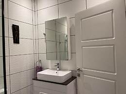 After 5 Apartment 2, 3 Spacious En-suite Bedrooms