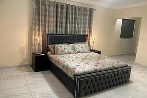 After 5 Apartment 2, 3 Spacious En-suite Bedrooms