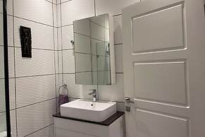 After 5 Apartment 2, 3 Spacious En-suite Bedrooms