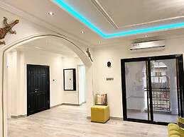 After 5 Apartment 3, 2 Spacious En-suite Bedrooms