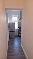 Captivating 2-bed Apartment in Ilford