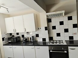 Comfortable 4-bed House in Hucknall, Nottingham