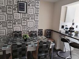 Comfortable 4-bed House in Hucknall, Nottingham