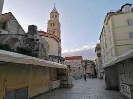 Idea Studio Apartment Center City With Parking