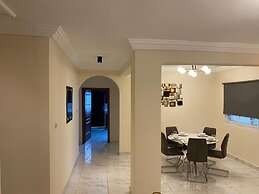 After 5 Apartment 1- 3 Spacious En-suite Bedrooms