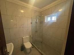 After 5 Apartment 1- 3 Spacious En-suite Bedrooms