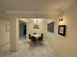 After 5 Apartment 1- 3 Spacious En-suite Bedrooms