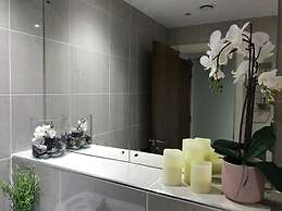 Luxury 9ine Stunning Broad Street Apartment