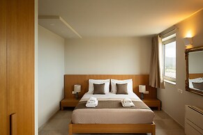 Luxurious Retreat Villa in Heraklion Crete