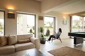 Luxurious Retreat Villa in Heraklion Crete