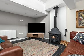 Charming 3-bed Apartment in Haverfordwest