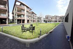 Batrouna Park Resort, Generator is Included, Pool