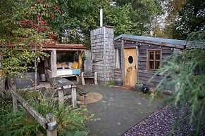 Charming 2-bed Cabin in Sutton Coldfield