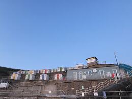 Static Caravan - The Dizzard