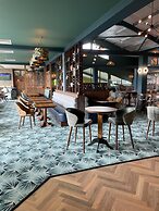 Static Caravan - The Dizzard