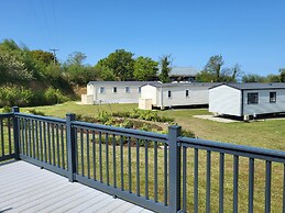 Static Caravan - The Dizzard