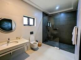 Breezes  Beach Resort