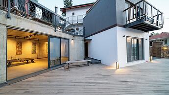 Kikonia Art & Suites