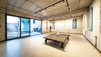 Kikonia Art & Suites