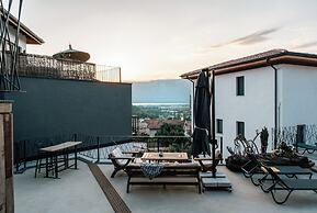 Kikonia Art & Suites