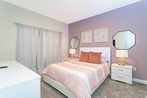 Gorgeous 4 Bd w Pool at Champions Gate Resort 1020