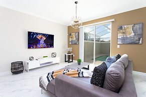 Gorgeous 4 Bd w Pool at Champions Gate Resort 1020