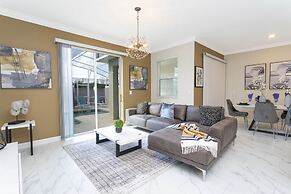 Gorgeous 4 Bd w Pool at Champions Gate Resort 1020