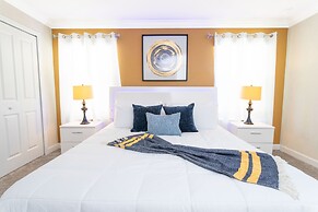 Gorgeous 4 Bd w Pool at Champions Gate Resort 1020