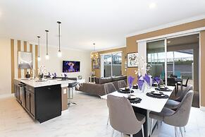 Gorgeous 4 Bd w Pool at Champions Gate Resort 1020