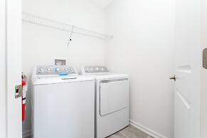 Family Friendly 2 Bd Close to Disney Champions Gate 8899