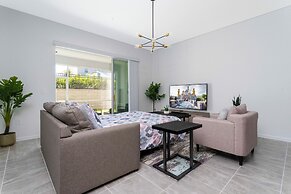 Family Friendly 2 Bd Close to Disney Champions Gate 8899